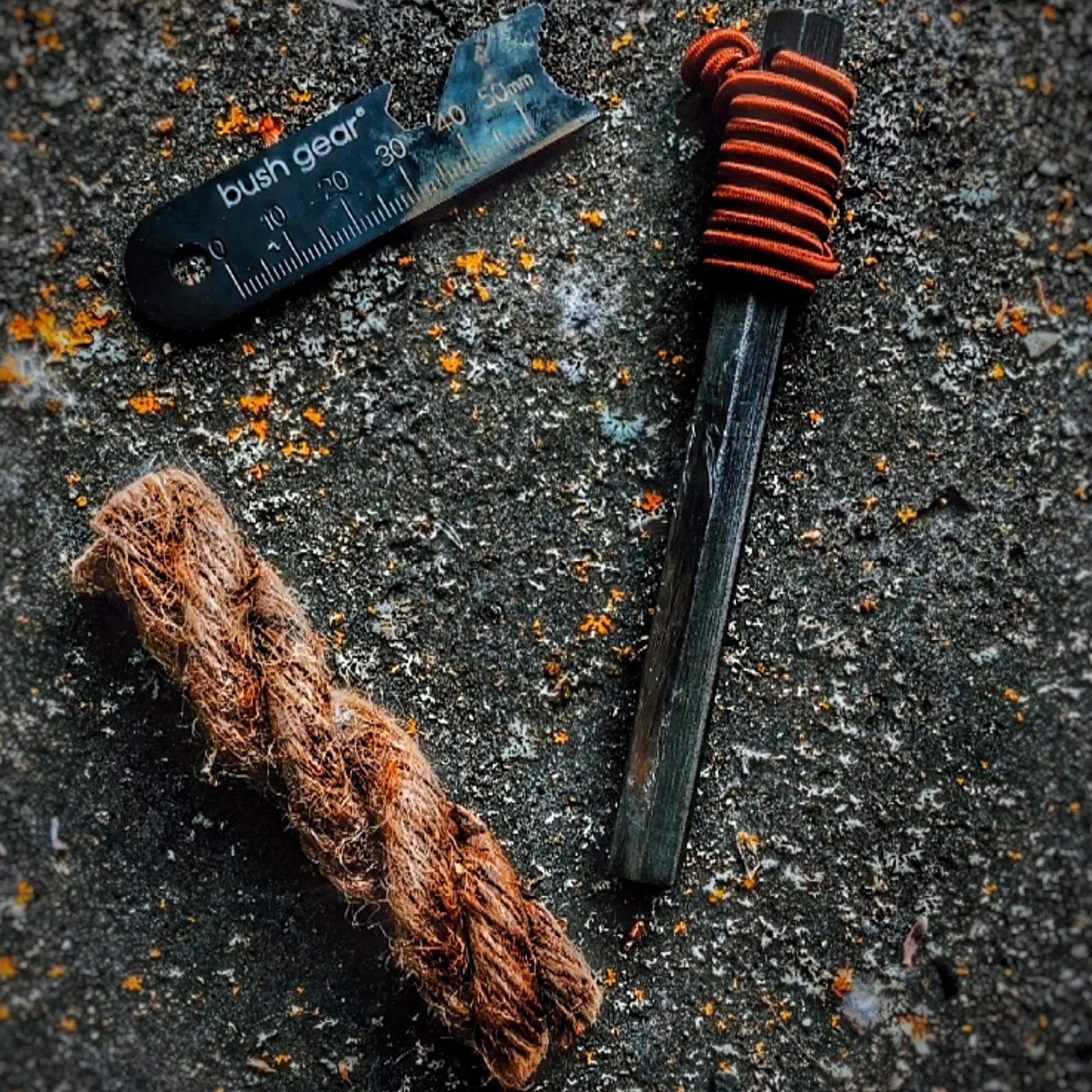 Feuerstahl Outdoor XXL - Extremer Funkenflug - Magnesium Feuerstarter Set - Bis zu 20.000x zünden - Feuerstein Kit für Survival, Camping und Bushcraft Abenteuer - Blacksteels Original - kochskasan24.de