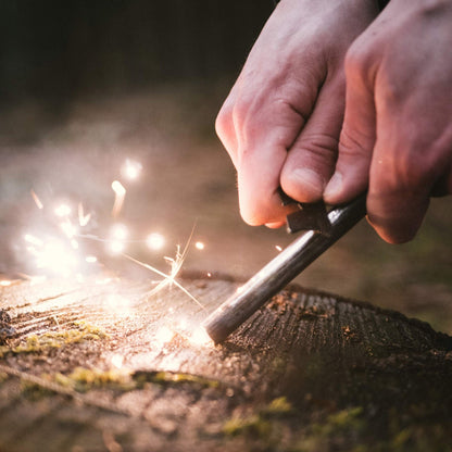 Feuerstahl Outdoor XXL - Extremer Funkenflug - Magnesium Feuerstarter Set - Bis zu 20.000x zünden - Feuerstein Kit für Survival, Camping und Bushcraft Abenteuer - Blacksteels Original - kochskasan24.de